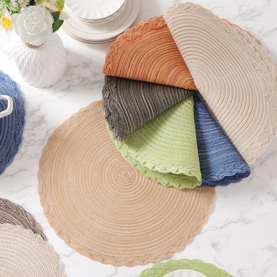 Round Braided Placemats Heat-Resistant Placemats for Dining Tables Stain-Proof 15 inch Non Slip Kitchen Table Place Mats Natural Farmhouse Decor