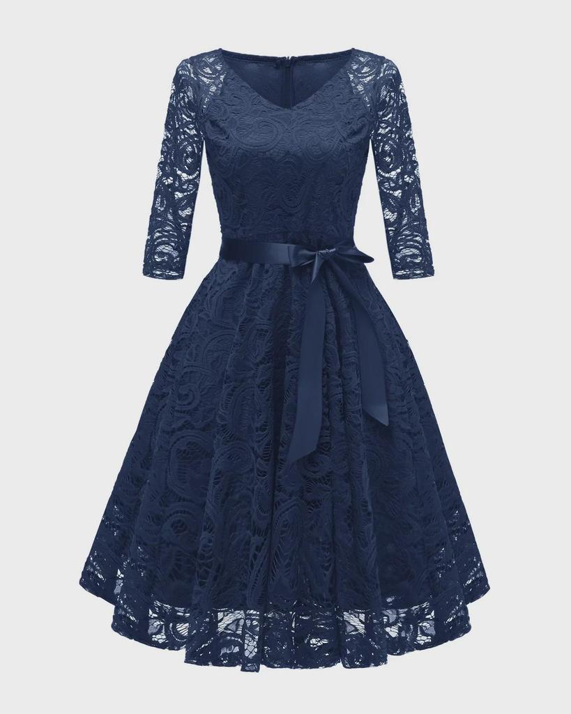 Spitzenkleid mit V-Ausschnitt und langen Ärmeln - Sexy & Elegante Damenmode