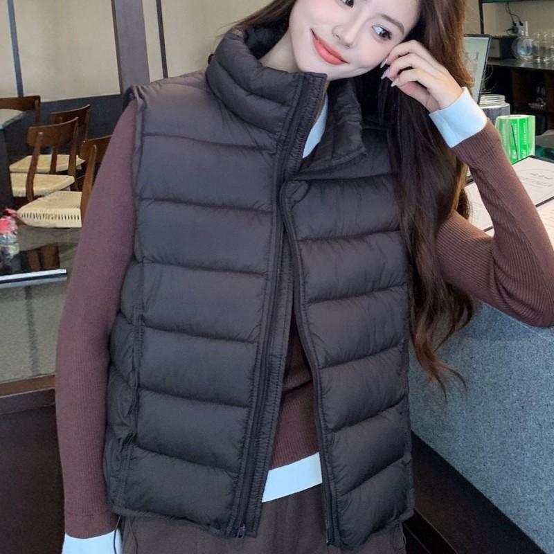 Womens Lightweight Puffer Vest Short Sleeveless Stand Collar Warm Casual Outerwear Winter