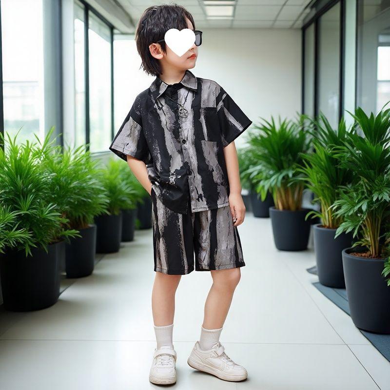Boys' Ice Silk Cool Streetwear: Trendy Summer Short Sleeve Two-Piece Set