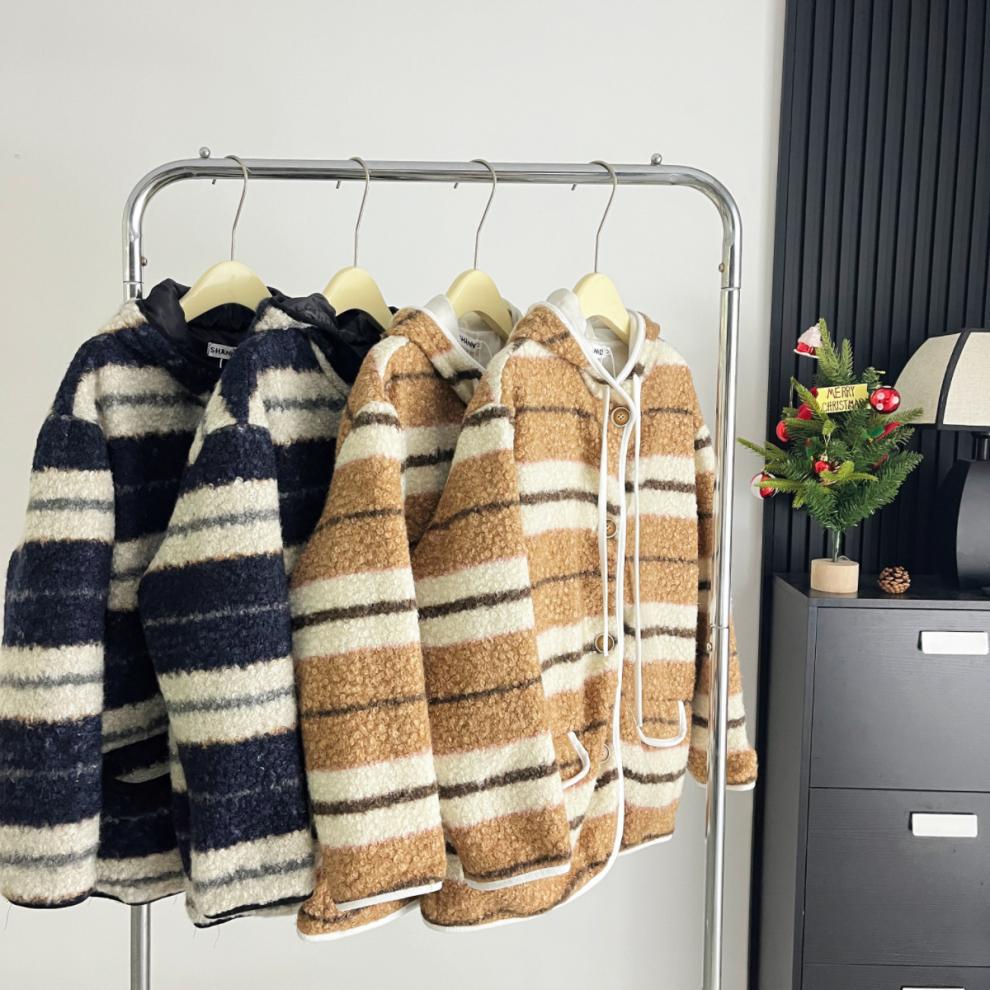Xin Xing EONEE Women's Retro Striped Lamb Wool Hooded Jacket - Autumn/Winter