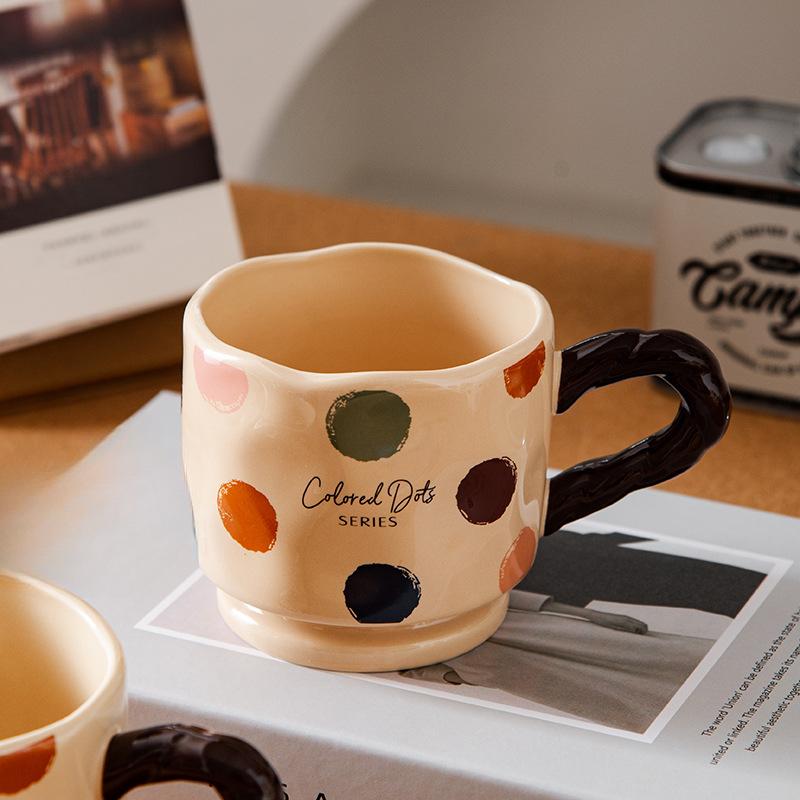 Retro Classic Ceramic Mug Household Water Cup Milk Breakfast Cartoon Cup Creative High Value Souvenir