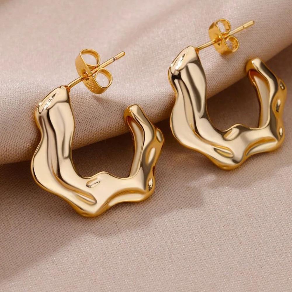 Gold Plating Heart Shape Hoop Earrings For Women Twisted Heart Geometric Shape Simple Design Ins Summer Jewelry Earrings