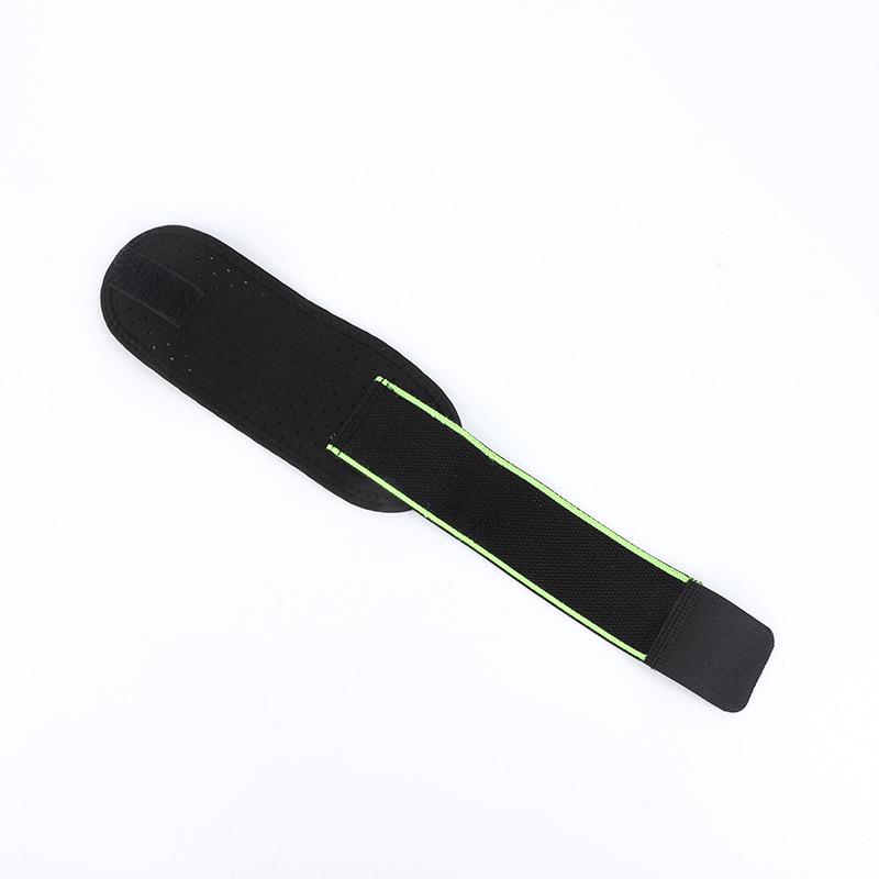 Elastic Sports Compression Wrist Brace for Weightlifting, Fitness, and Tennis - Anti-Sprain Wrist Guard and Protector.