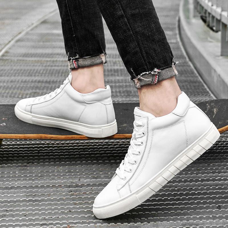 Leather Increased Height British Shoes Massage Soles for Men's Fashionable High Top Shoes Winter Plush Men's Sports Shoes