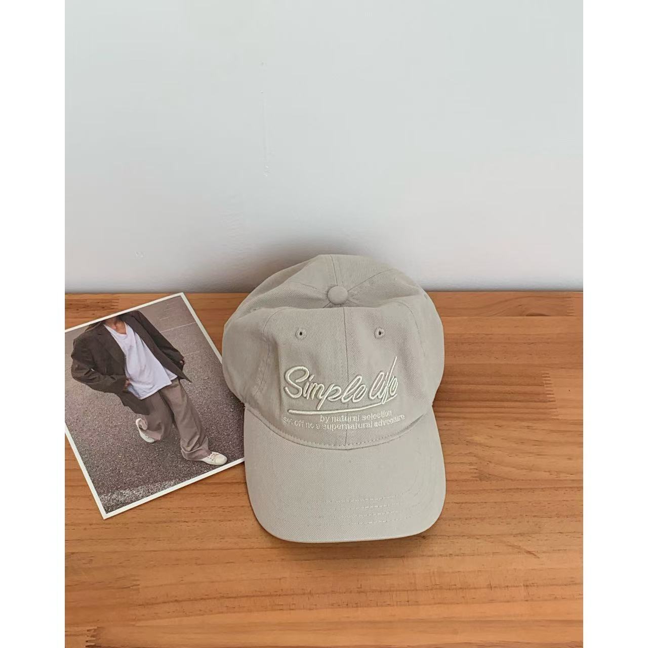 

New Korean retro washed soft-top letter embroidered baseball cap, casual sun protection duckbill hat for men and women M（56-58cm） бежевый