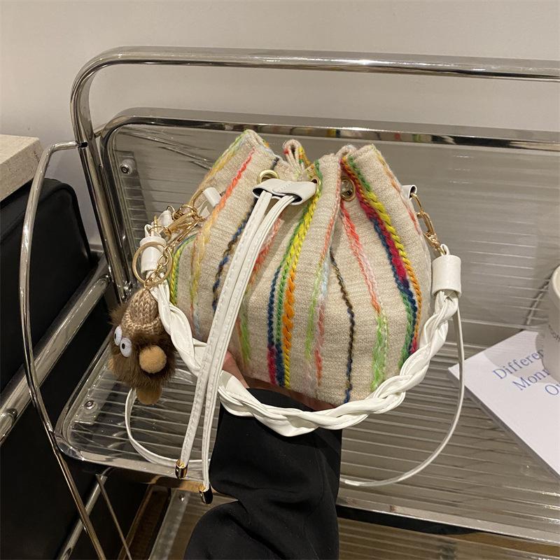 Fashion and gentle texture drawstring small bag women's 2025 spring new versatile ins bucket bag women