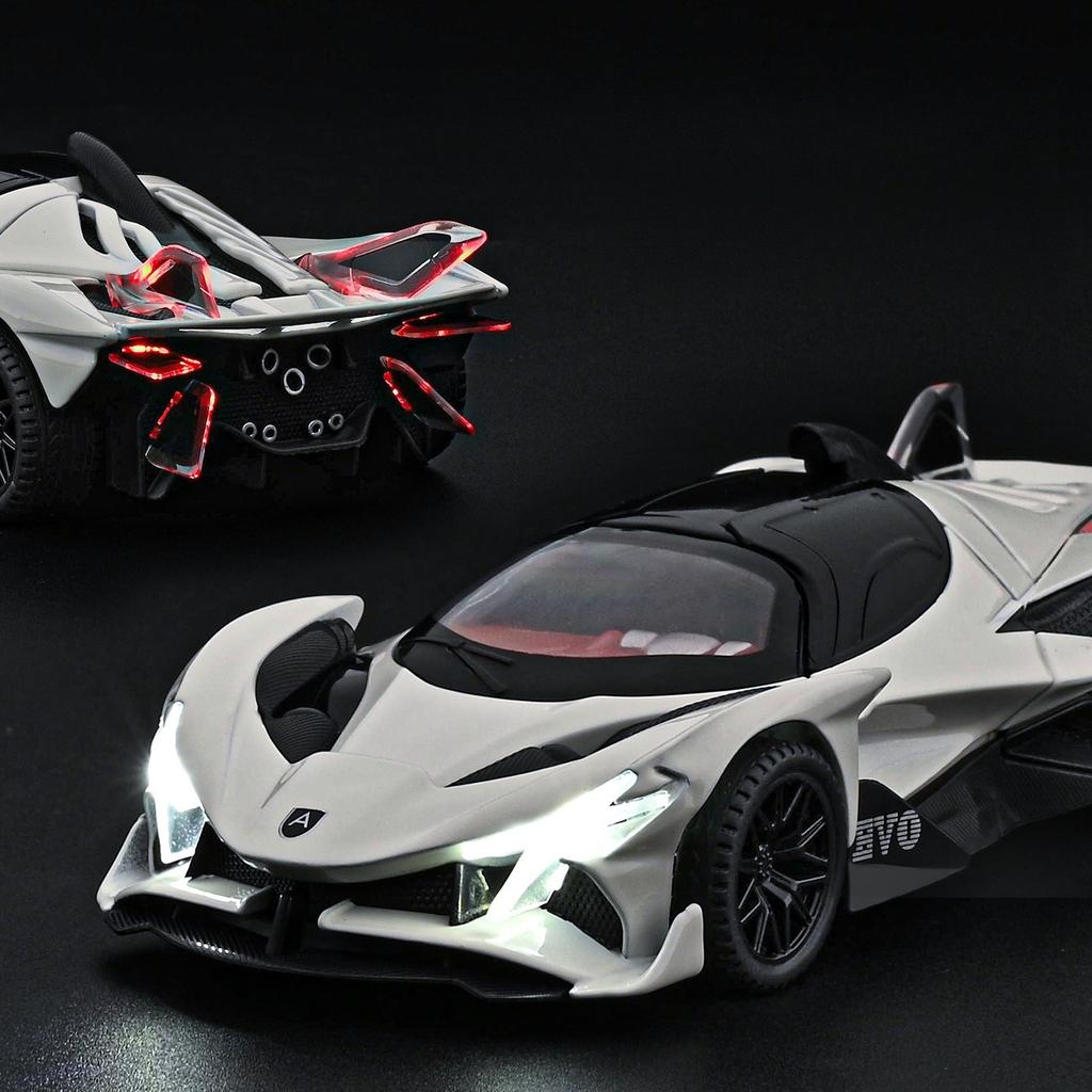 1:32 Simulation Super Sports Car Ornament Boutique Car Model Alloy Special Toy Car