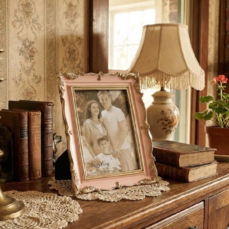 Antique Resin Art Golden Trim Photo Frame With Intricate Carved Pattern Tabletop Decors Picture Frame For Home Aesthetic