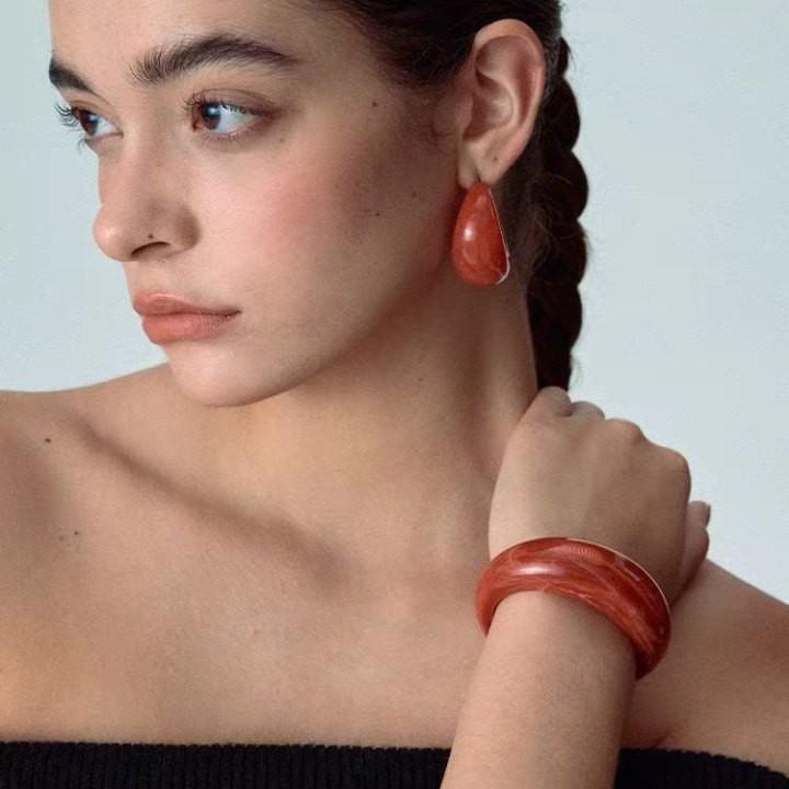 Siasiya Red Crescent Resin Stud Earrings – Women’s Autumn/Winter Collection: Elegant, Niche Style Hoops and Bracelet Set