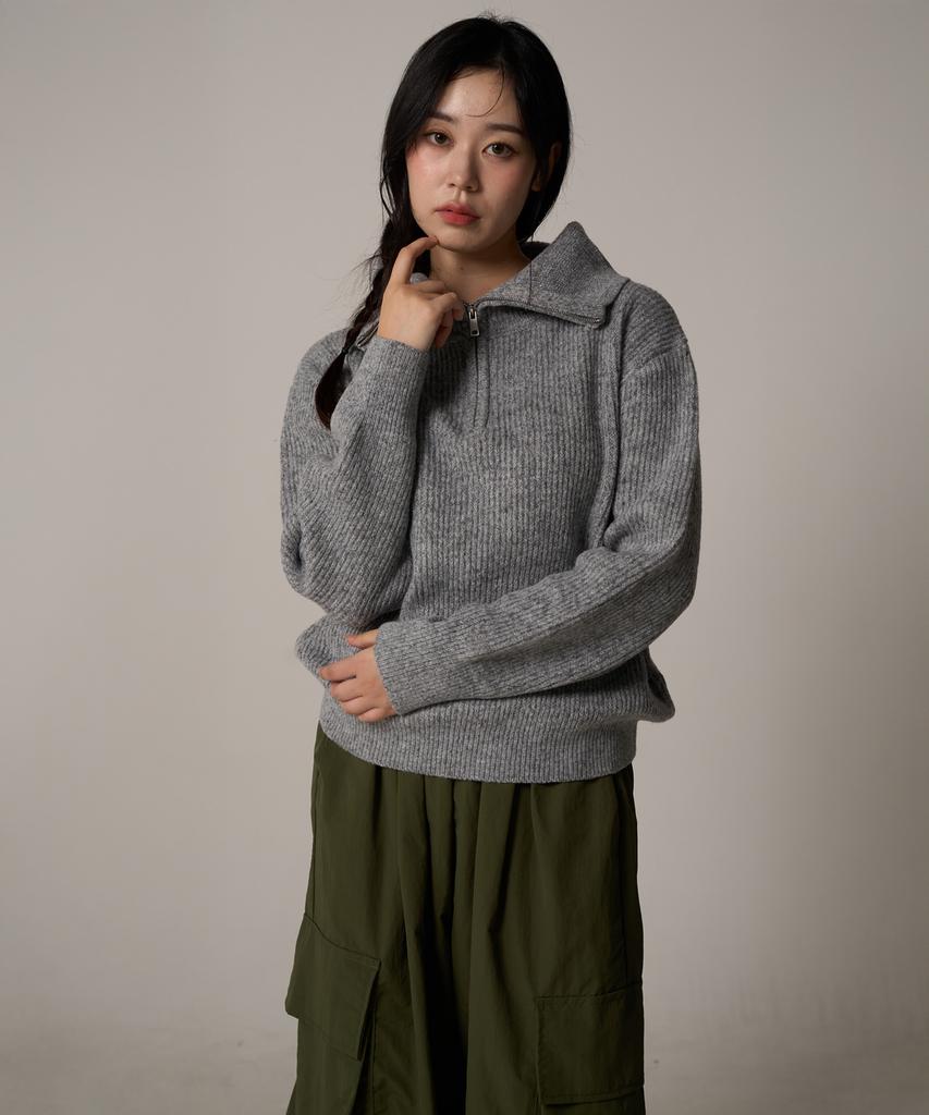 FADERMENT Essential Turtleneck Zip-Up Knit (Beige)