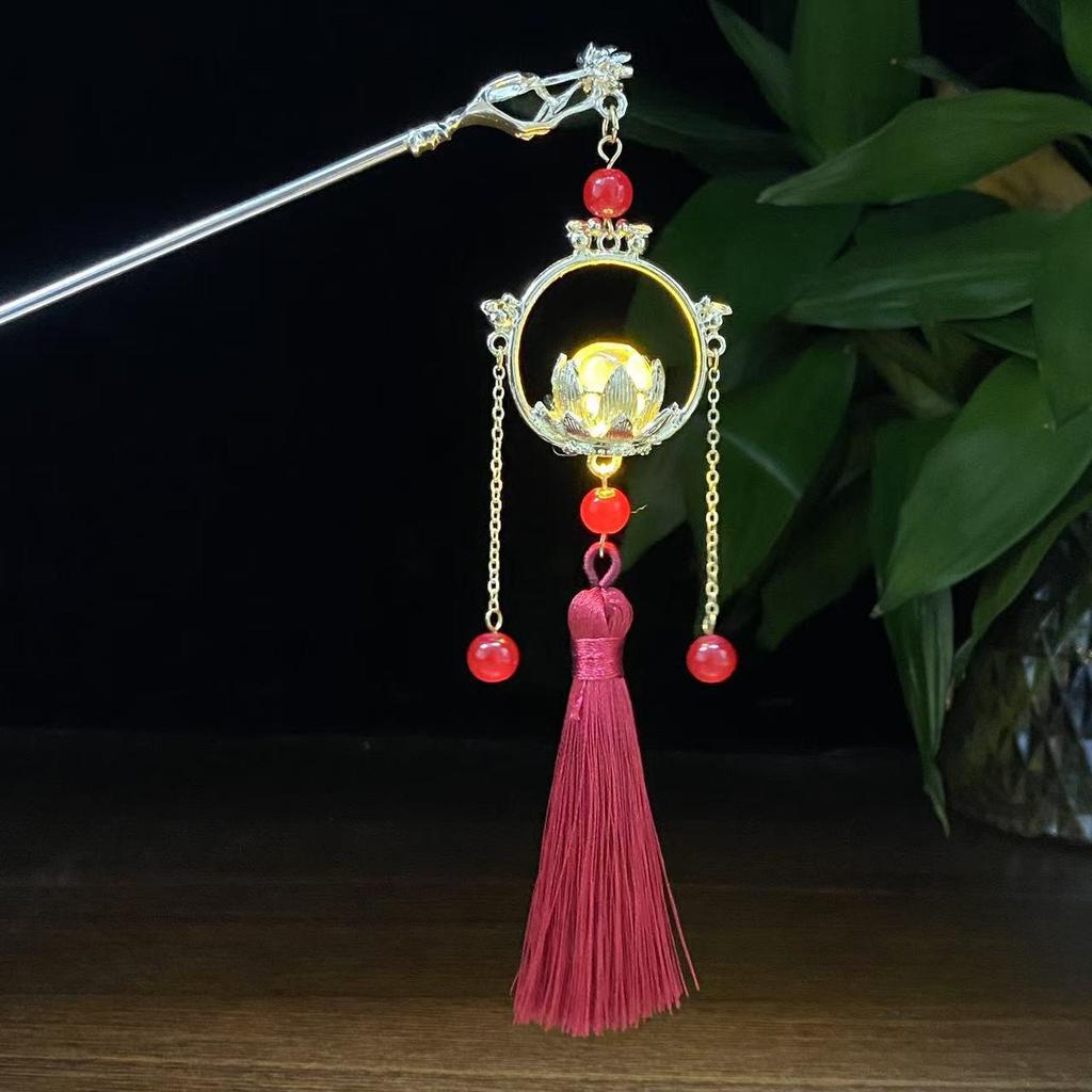Ancient Style Luminous Hairpin: High-End Alloy Lantern Design for Hanfu Skirts