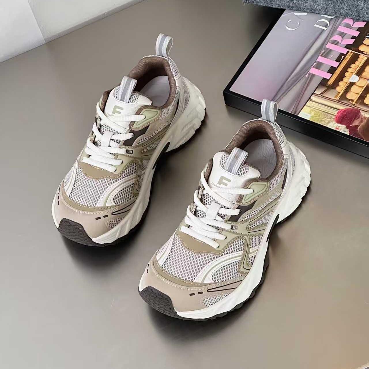 

Dad shoes women s leather autumn new fried street sports style casual shoes versatile platform running shoes 40