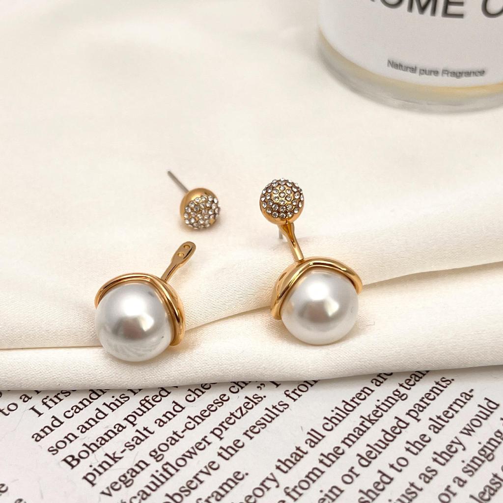 Stylish Socialite Diamond Stud and Pearl Drop Earrings, Detachable and Adjustable.