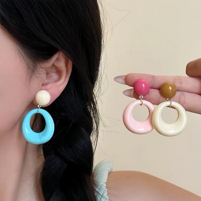 Summer Color-blocked Circle Earrings - A Unique Design Featuring Round Earrings with Exaggerated Accents.
