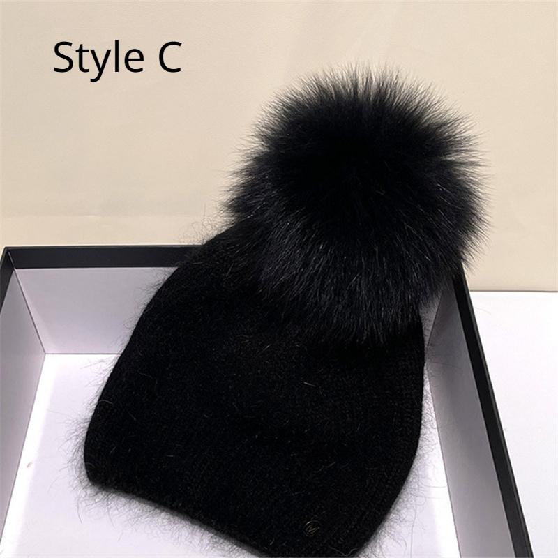 New In Hat Real Fox Fur Pom Poms Hat Women Outdoor Warm Skullies Beanie Winter Hat For Women Rabbit Knitted Thick Cap Christmas