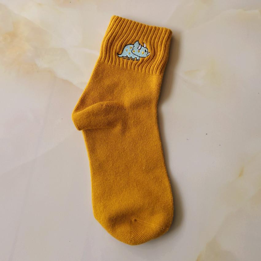 

Nette Frauenstickerei Dinosaurier Baumwolle Socken weiß Schöne Cartoon Tier Vintage Kurze Socken Neuheit Verrückte Lustige Gemütliche Socke Funky one size fits all