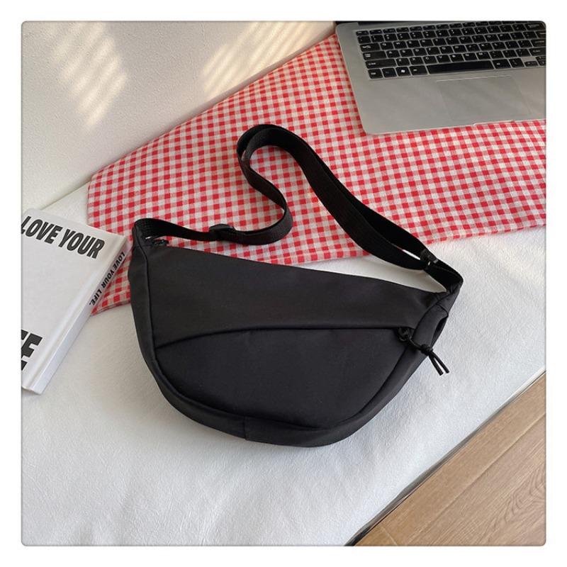Fashion Underarm Bag Viral Shoulder Bag Women Minimalist Chic Crossbody Bag Versatile Instagram Bag