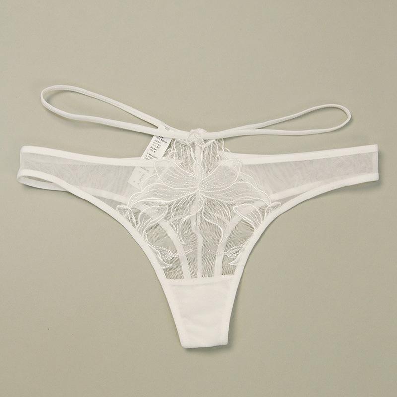 Sexy Panties Thin Comfortable Breathable Embroidered Lace Panties Hip Lift Low Waist Large Size Women's Panties T-Pants