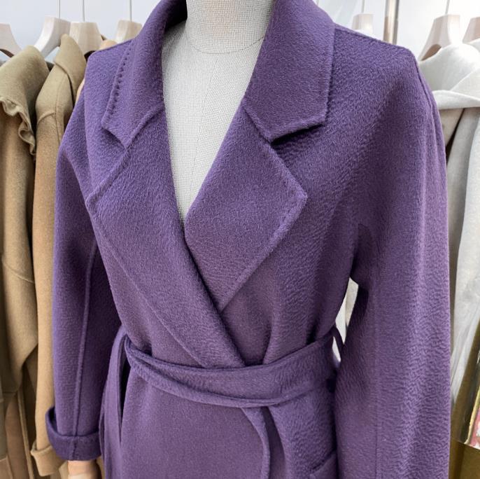 Max Family Style 2023 Women's Extra Long Wool Coat in New Water Ripple Design