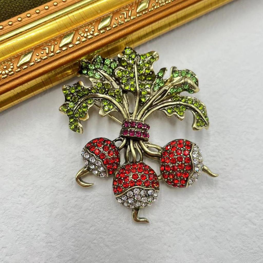 Women Men Vintage Palace Crystal Design Turnip Badges Brooches Classic Retro Unisex Baroque Suit Office Buckle Pins Accessories