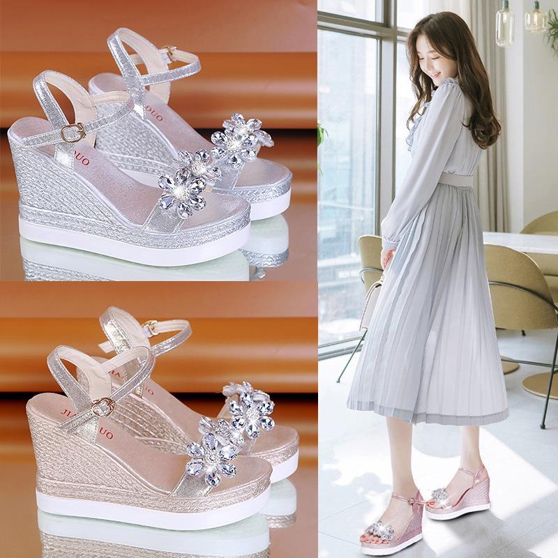 Spring and summer new muffin bottom slope heel rhinestone flower one-word buckle sandals