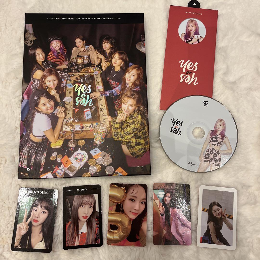 

[USED] TWICE Album Yes or Yes with Trading Card