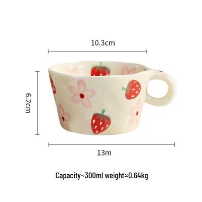 Süße handbemalte Keramiktasse