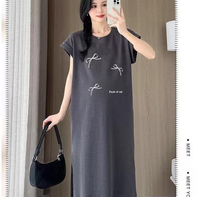 A New Korean-style Loose Plus-size T-shirt Dress for Women In Summer, with A Casual and Laid-back Printed Style and Slit Straight Skirt