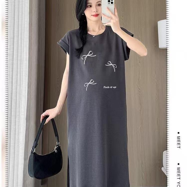 

A New Korean-style Loose Plus-size T-shirt Dress for Women In Summer, with A Casual and Laid-back Printed Style and Slit Straight Skirt M темно-сірий