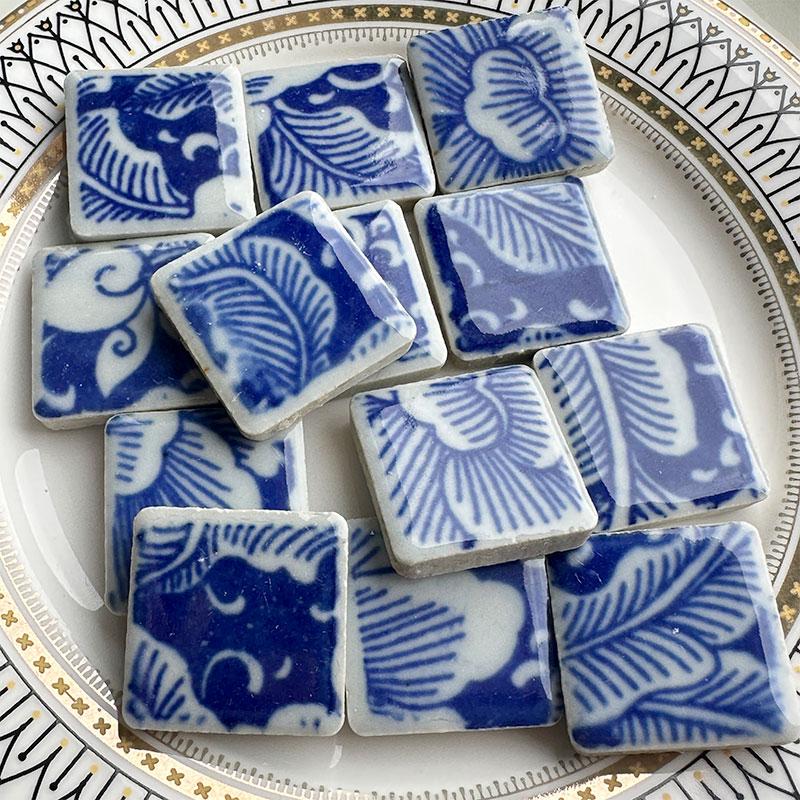 100g DIY Keramik Mosaikfliesen Glas Blatt Blütenblatt Form Handgemachte Ornamente Fliesen Wand Kunsthandwerk Kristall für Dekoratives Material 917