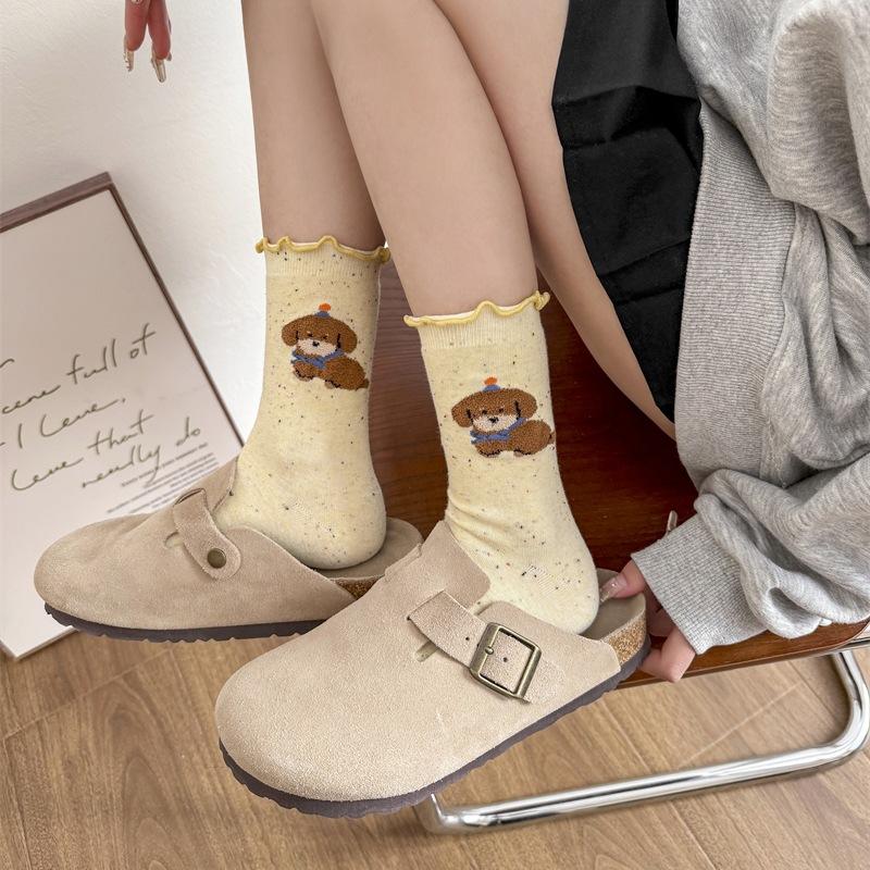 Calzini da donna a tubo in cotone puro con bordo arrotolato e bordo in legno a tema cartoni animati per la primavera e l'autunno