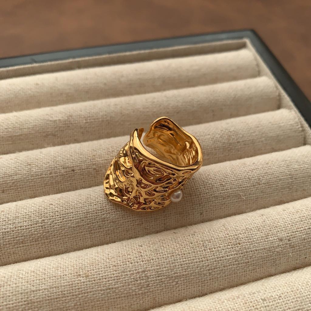 Welfare Cold Wind Resin Ring Zircon Ring Versatile Spiral Ring Fashionable Personality Women