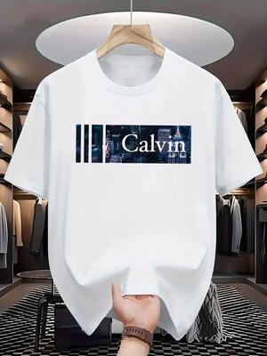 Bedrucktes T-Shirt Leuchtend Rot Calvin Design im Modernen Urbanen Stil Perfekt für Frühling und Sommer Hergestellt
