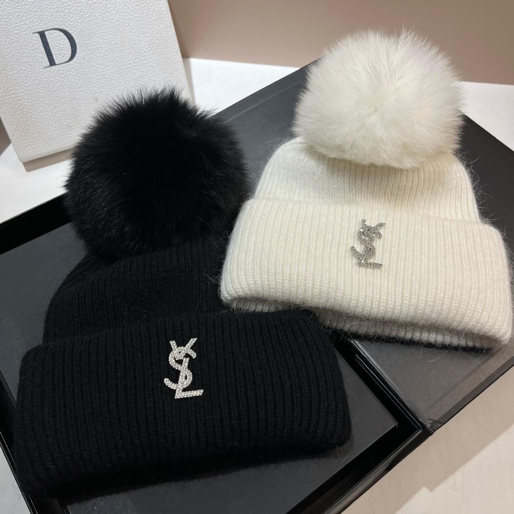 Paris Star Fox Hairball Plush Knitted Hat Women'S Winter Cold Northern Warm Rabbit Hair Ear Protector