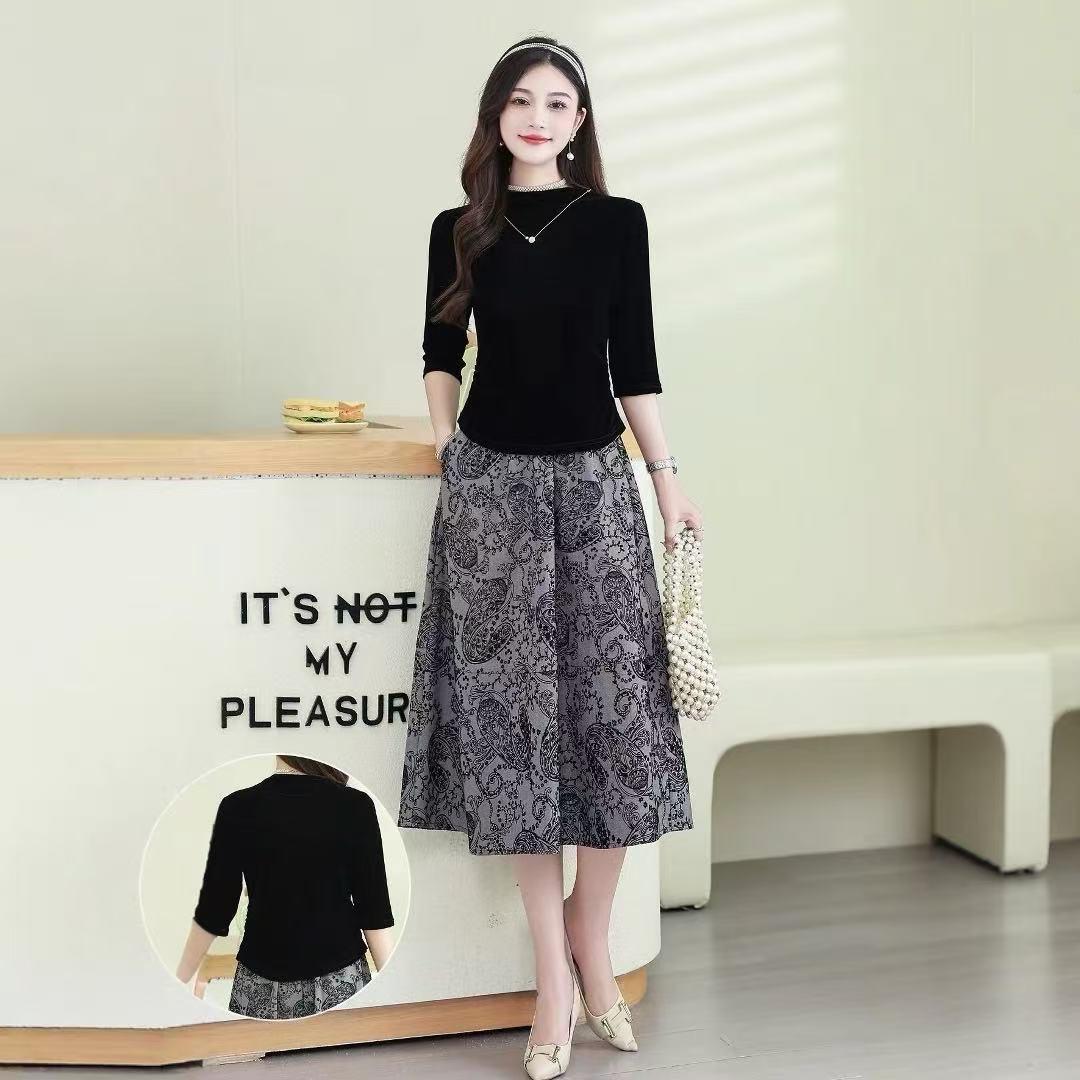 

Комплект из двух предметов: топ с рукавами три четверти из бархата и юбка в этническом стиле - T303 Весна/Осень M (90-108 jin) чёрный