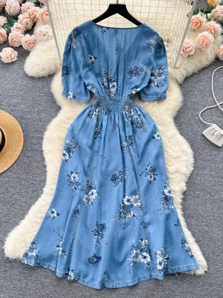 RUGOD Leichtes vertrautes französisches Nischen-Jeanskleid mit V-Ausschnitt, bedruckt, für Damen, Sommer, Taille, schlankes, elegantes Fischschwanz-langes Kleid