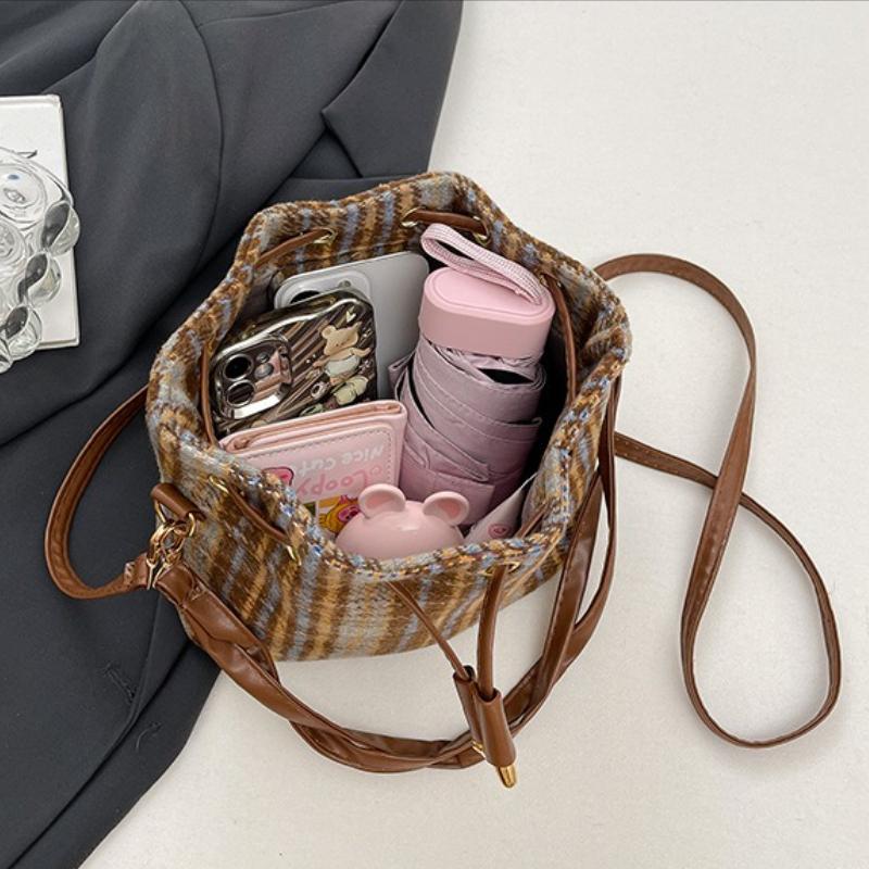 Vintage Plaid Women Woolen Shoulder Bucket Bags Korean Style Ladies Drawstring Handbags Autumn Versatile Female Crossbody Bag