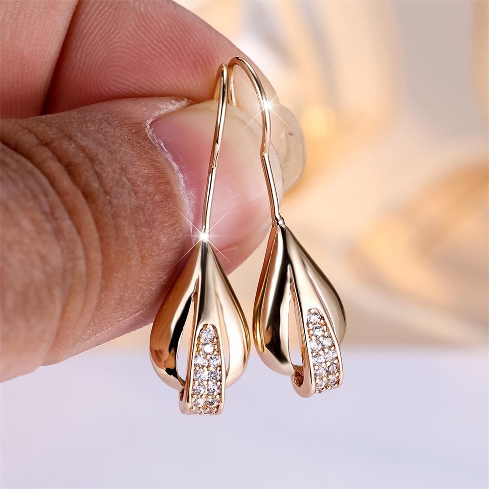 Wassertropfen Anhänger Weiße Zirkonia Stein Hängeohrringe Für Frauen Vintage Goldene Farbe Quasten Ohrring Brautschmuck Hochzeitsgeschenke
