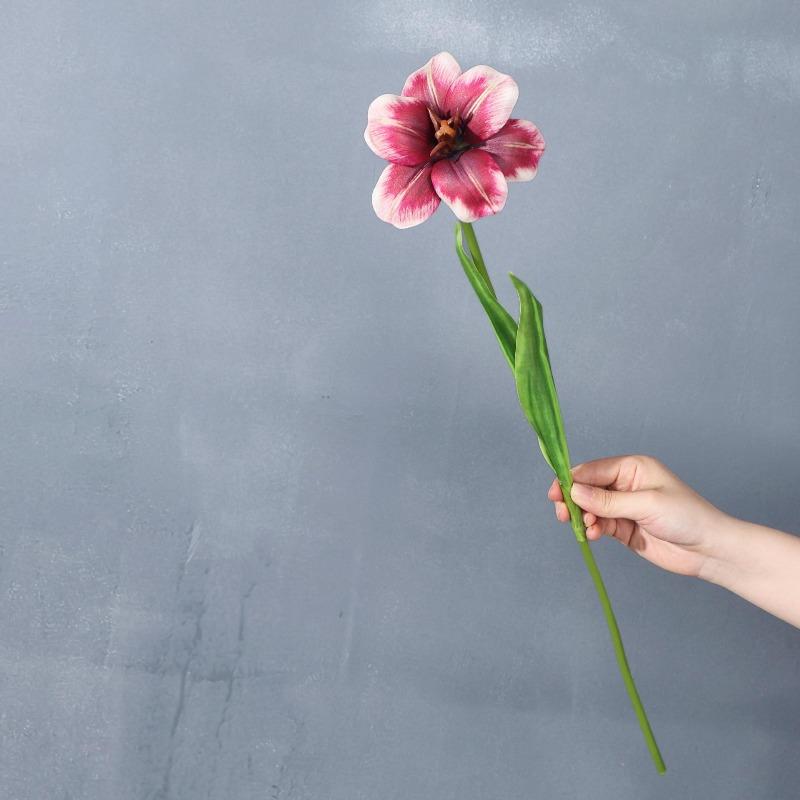 

10pcs Simulation Brownie Tulips Real Touch Fake Flowers Hotel Decoration PU Smiling Face Tulip Artificial Flower Cafe Decorative красный
