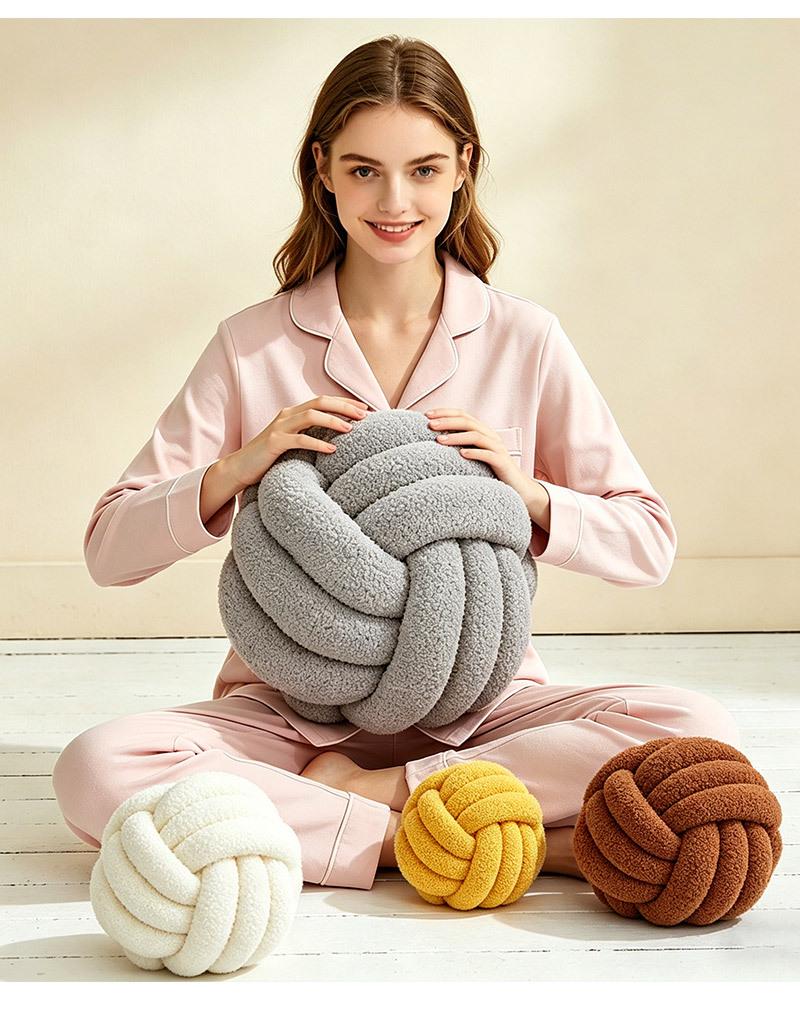 Handmade Knotted Spherical Cushion Pillow for Sofa and Bed