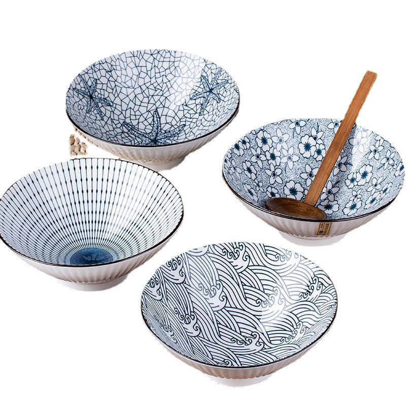 Japanische minimalistische konische Keramikschüssel für Salate und Nudeln