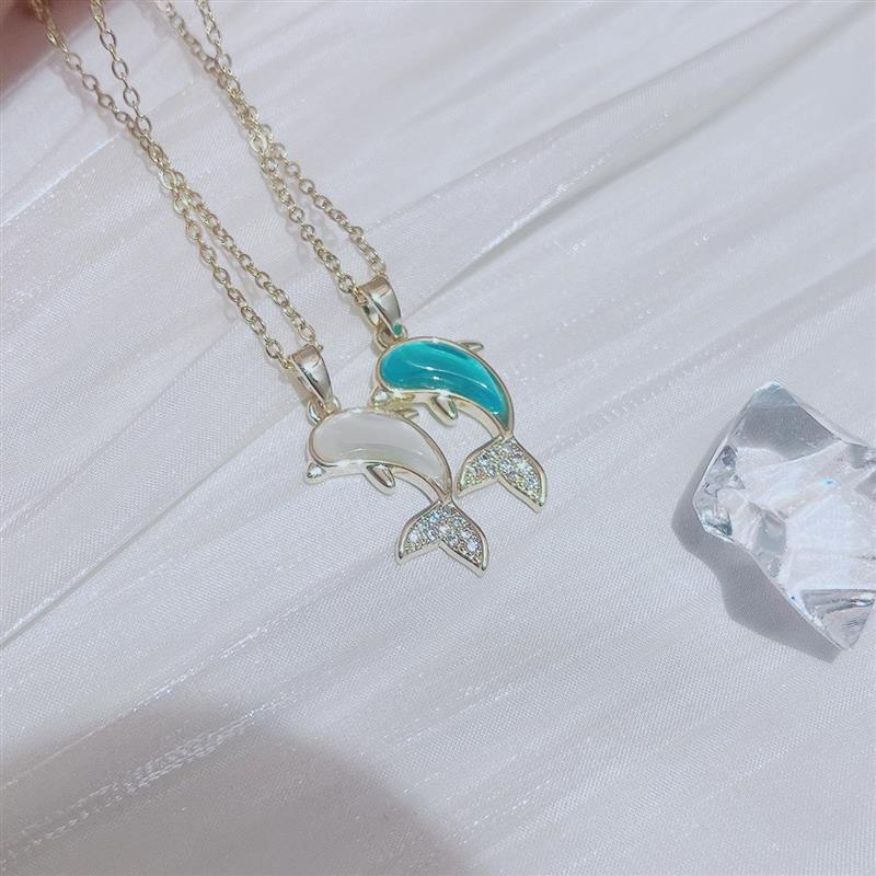 Simple and Personalized Cat's Eye Stone Little Dolphin Necklace, Cute Female Crowd, Popular Collar Chain, Versatile Jewelry