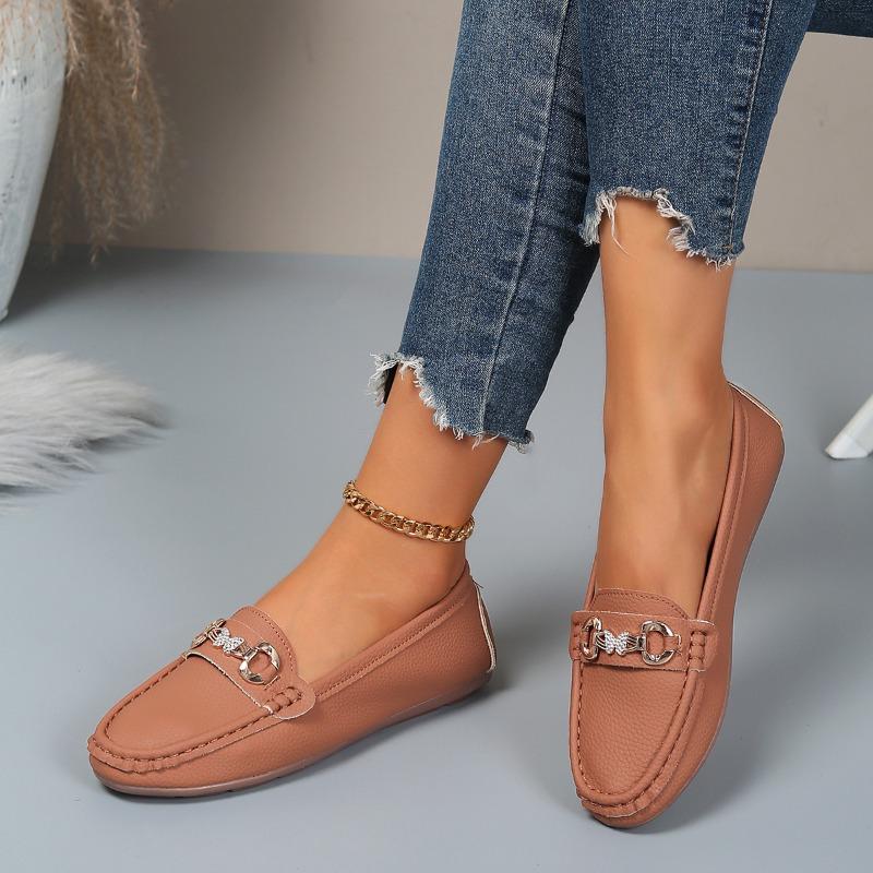 New Round Toe Shallow Opening Rhinestone Chain Flat Casual Shoes for Women in Large Size