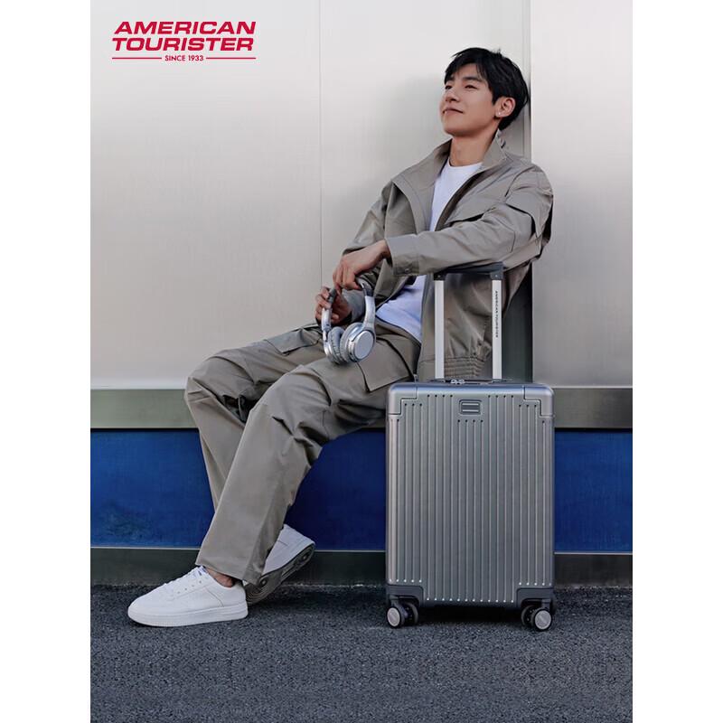 American Tourister Fashion Hard-Shell Spinner Luggage 20 inches