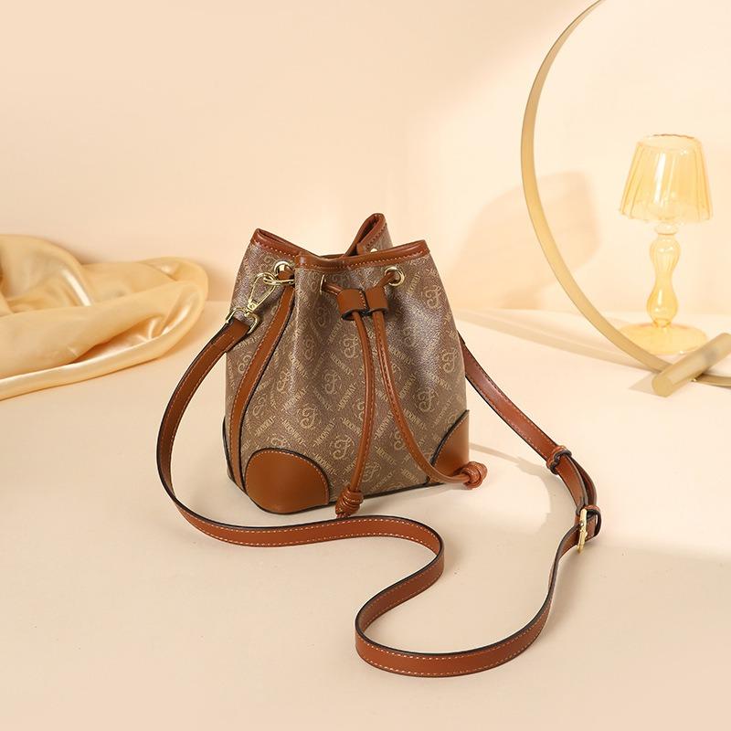 New Women's Bag Retro Large-capacity Portable Bucket Bag Fashion Trend Versatile Single Shoulder Oblique Span Bag