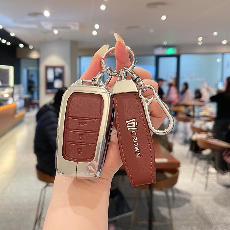 High-Quality Metal Leather Buckle for Toyota Crown 14th Gen Key Case