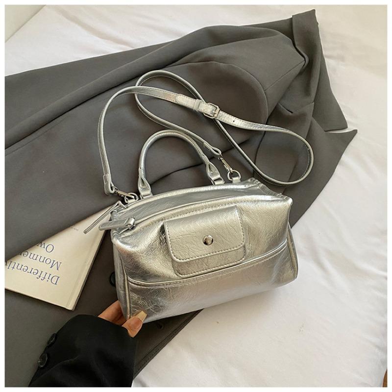 Niche Large-capacity Handbag Women's Autumn New High-value Fashionable Retro Shoulder Messenger Bag