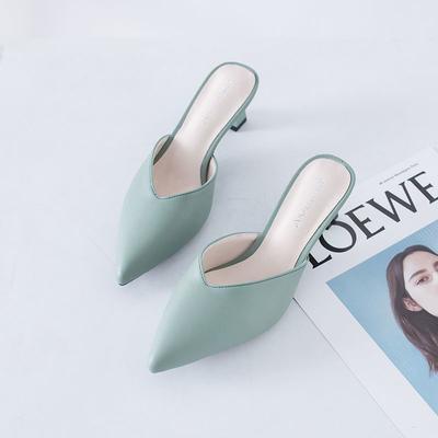 Modebekleidung Internet-Berühmtheit Feenwind Tasche Kopf Hausschuhe Damen 2025 Sommer neu spitz zulaufende halbe Schleppdicke Ferse High Heel Sandalen