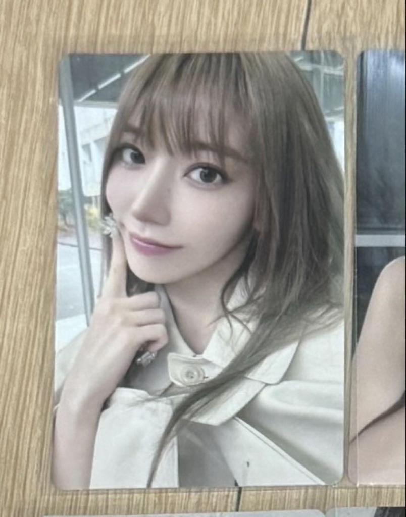 [USED] Luseraphim Sakura HOT Weverse Showcase Limited Trading Card